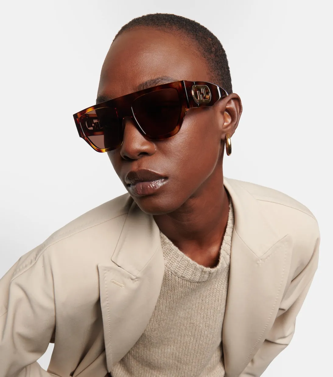 Fendi o'lock sunglasses with eyebrow line, brown